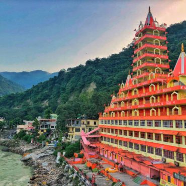 A beautiful shot of the Lakshman Jhula bridge in Rishikesh